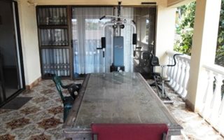 8 Bedroom House in Asherville