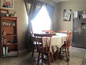 2 Bed Flat in Garsfontein