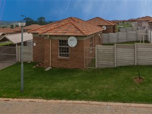 2 Bed House in Olievenhoutbosch