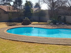 3 Bed House in Albemarle
