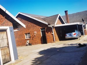 4 Bed House in Howick West