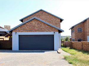3 Bed House in Roodeplaat