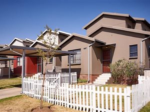 3 Bed Townhouse in Summerset