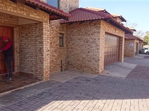 3 Bed Townhouse in Flamwood