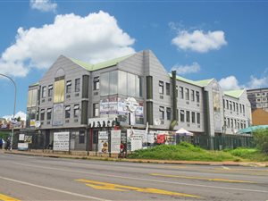 2030 m² Office Space in Kempton Park Central