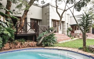 4 Bedroom House in Morningside Manor