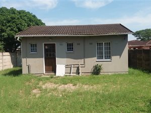 2 Bed House in Aquadene