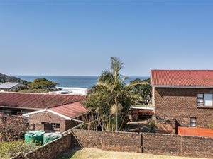 773 m² Land available in Cintsa