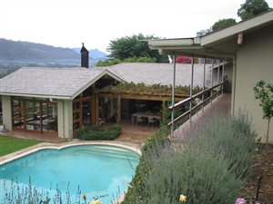 4 Bed House in Paarl