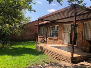 2 Bed Townhouse in Equestria