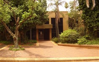 260 m² Office Space in Fairland