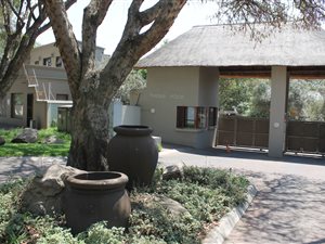 2 Bed Apartment in Lonehill
