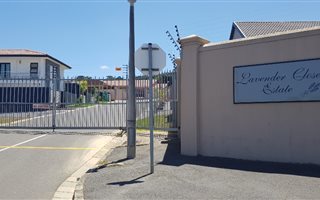 685 m² Land available in Vredekloof Heights