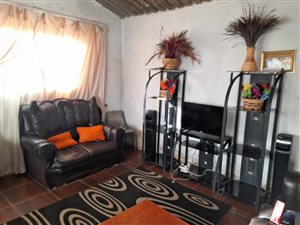 2 Bed House in Tshepisong
