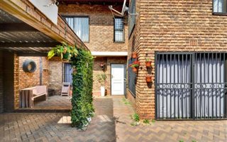 3 Bedroom Duplex in Highlands