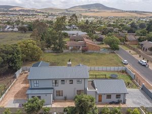 5 Bed House in Nerina