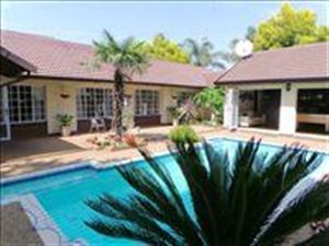 4 Bed House in Libradene