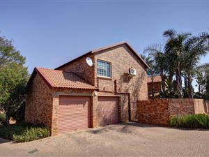 3 Bed Townhouse in Honeydew Ridge