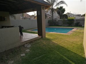 2 Bed Apartment in Edenglen