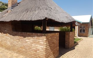 2 Bedroom Townhouse in Erasmus