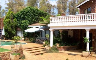 1676 m² Commercial space in Tarlton
