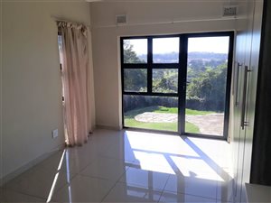 Bachelor apartment in Athlone Park