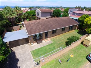 4 Bed House in Gonubie