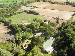 17 ha Farm in De Rust