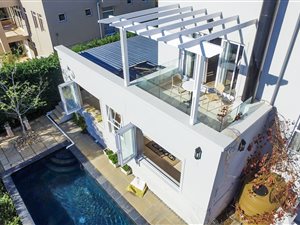 4 Bed House in Paradyskloof