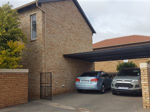 2 Bed Apartment in Strubens Valley