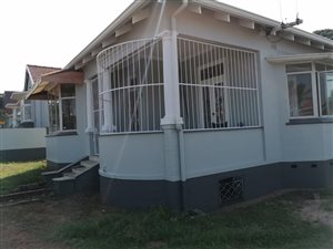 220 m² Commercial space in Umbilo