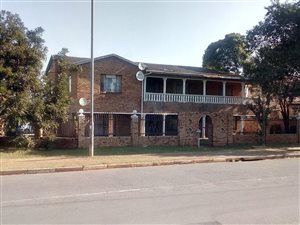 7 Bed House in Mountain Rise