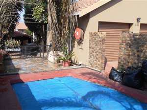 3 Bed House in Thatchfield
