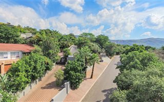10 Bedroom House in Protea Park