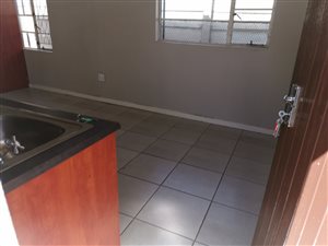 1 Bed Apartment in Diamant Park