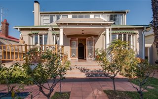 5 Bedroom House in Fellside