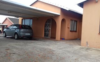 3 Bedroom House in Greenbury