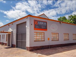 1326 m² Commercial space in North Riding