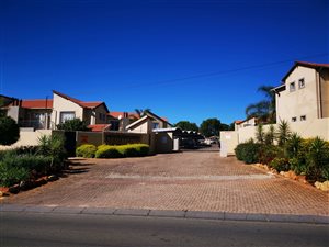 2 Bed Apartment in North Riding AH