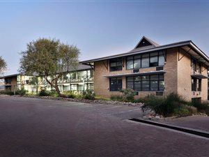 188.160003662109 m² Office Space in Waterfall Estate