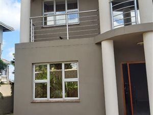 5 Bed House in Arena Park