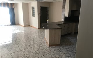 4 Bedroom House in Del Judor