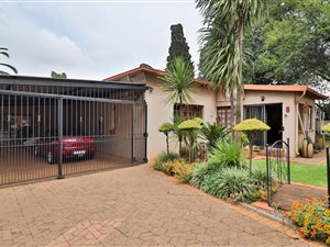4 Bed House in Comet