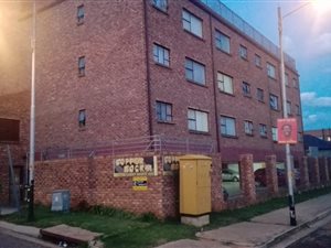 2 Bed Apartment in Alberton