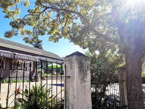 150 m² Commercial space in Wynberg