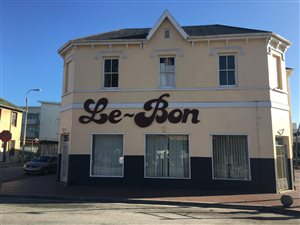 300 m² Commercial space in Port Elizabeth Central