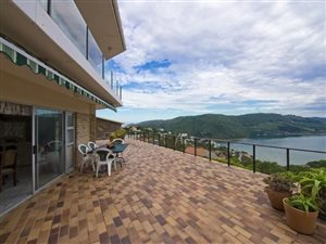 5 Bed House in The Heads