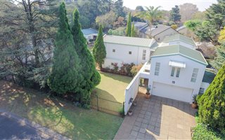 6 Bedroom House in Irene