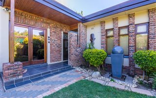 4 Bedroom House in Wellington Central