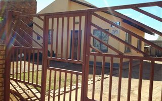 2 Bedroom House in Nellmapius